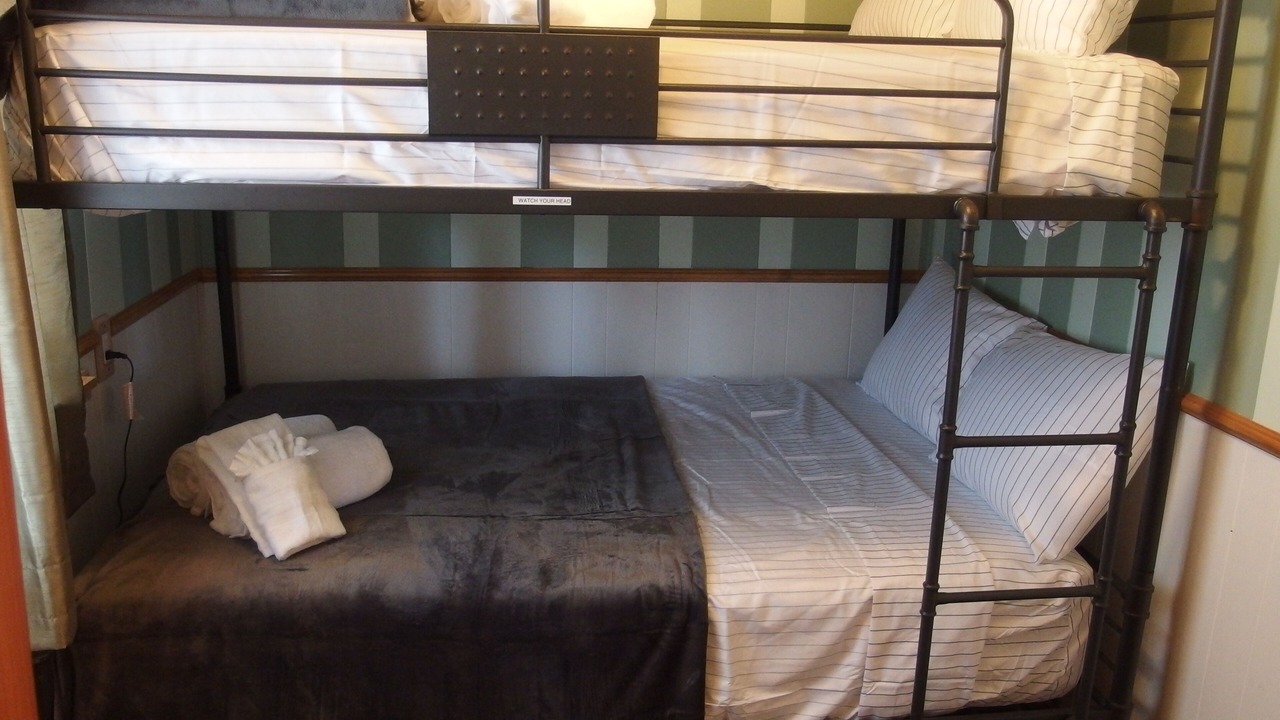 Photo of Bedroom in Crestline