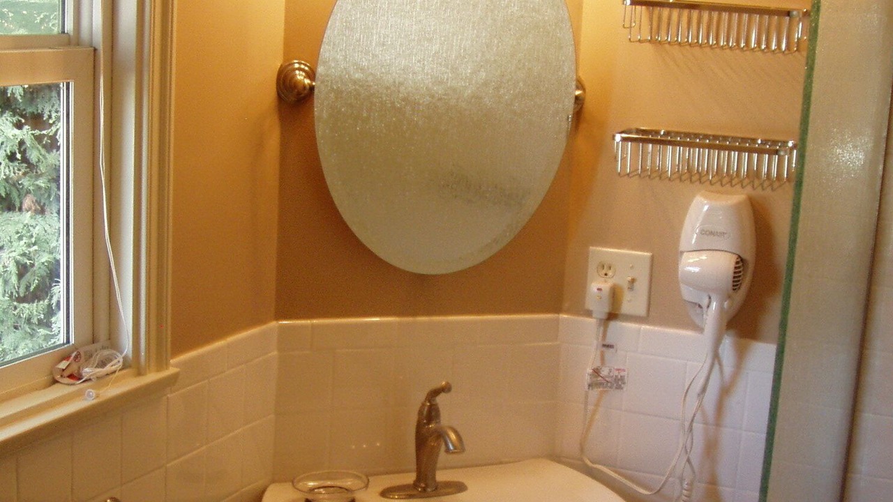 Photo of Bathroom in South Wrigley