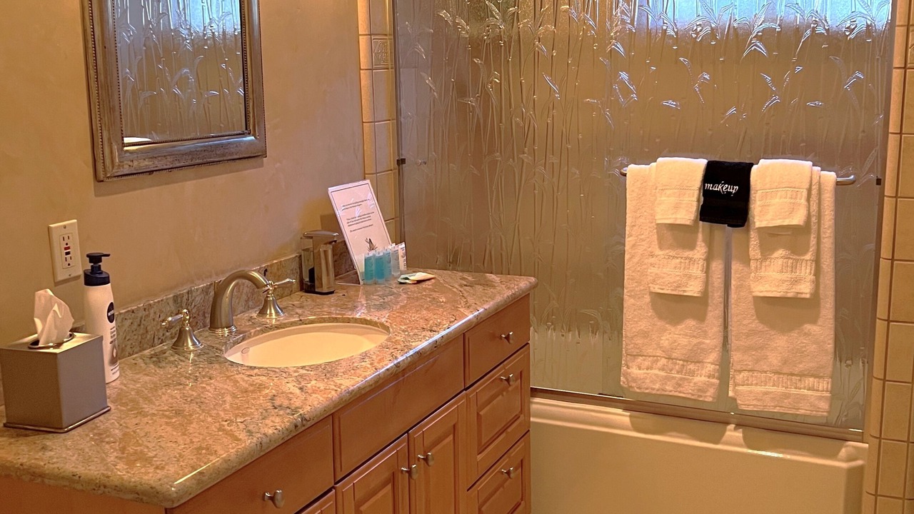 Photo of Bathroom in Somis