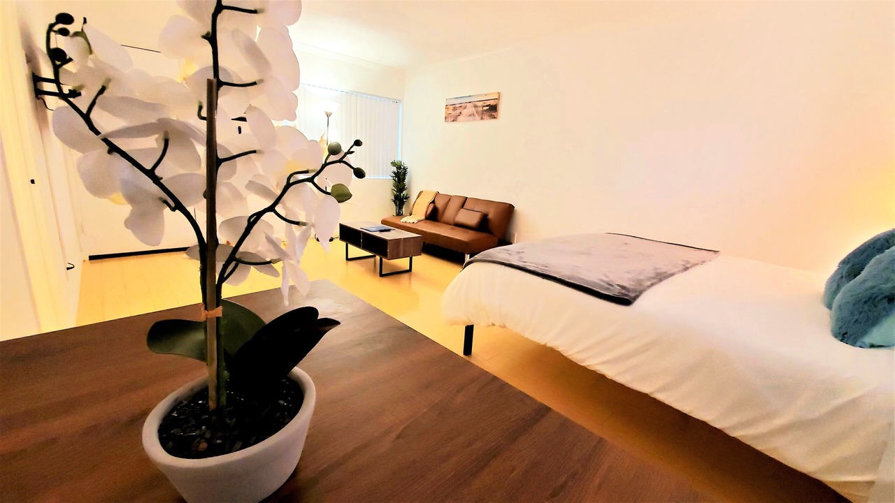 Photo of Bedroom in Sawtelle