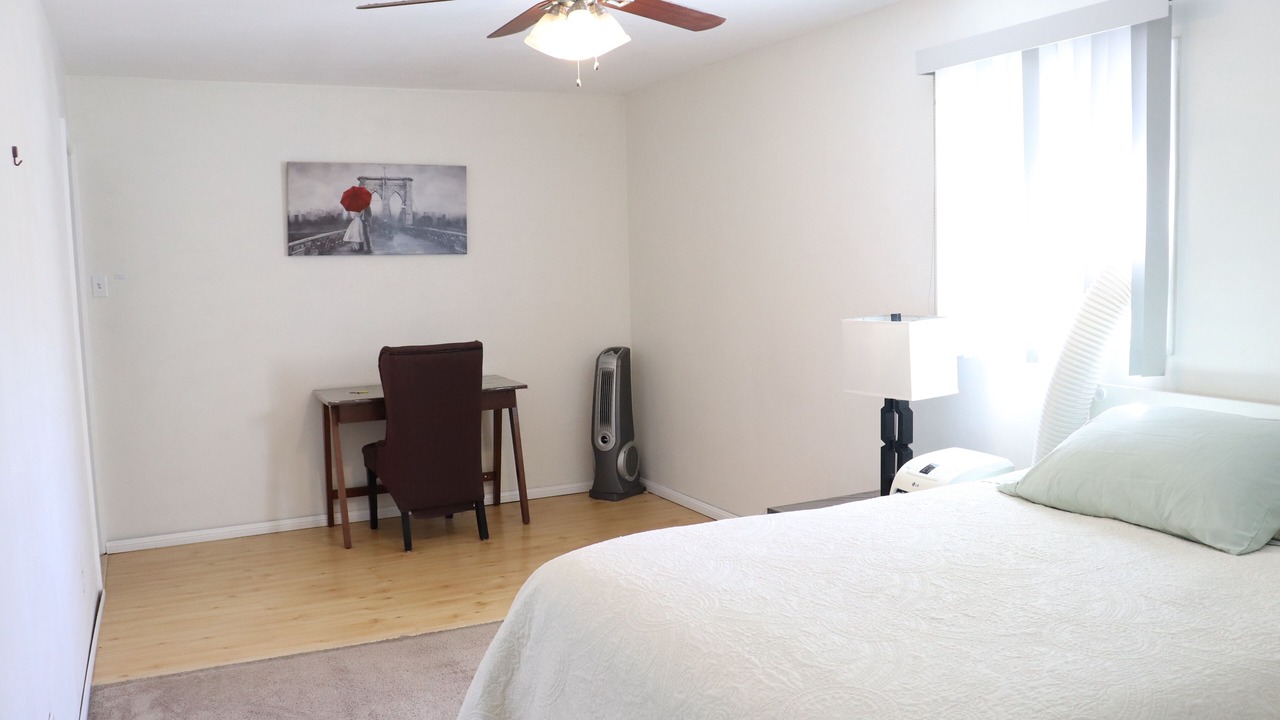 Photo of Bedroom in Downey