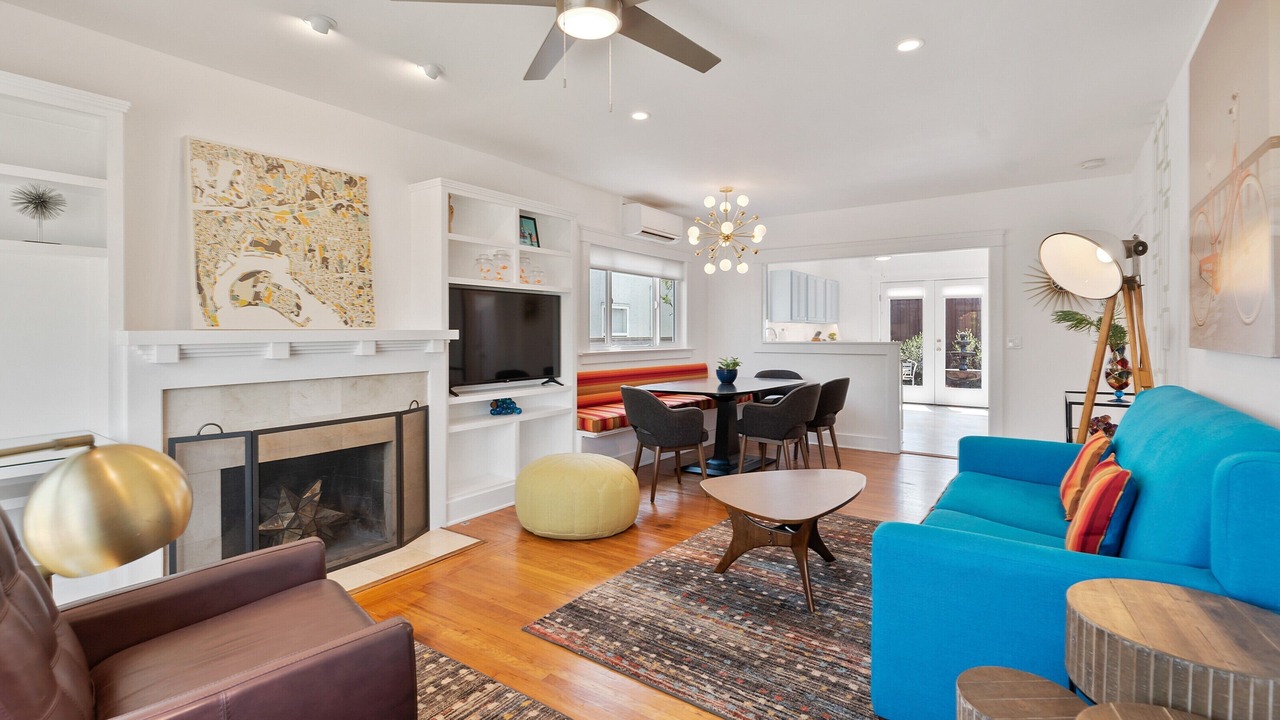 Photo of Livingroom in Altadena