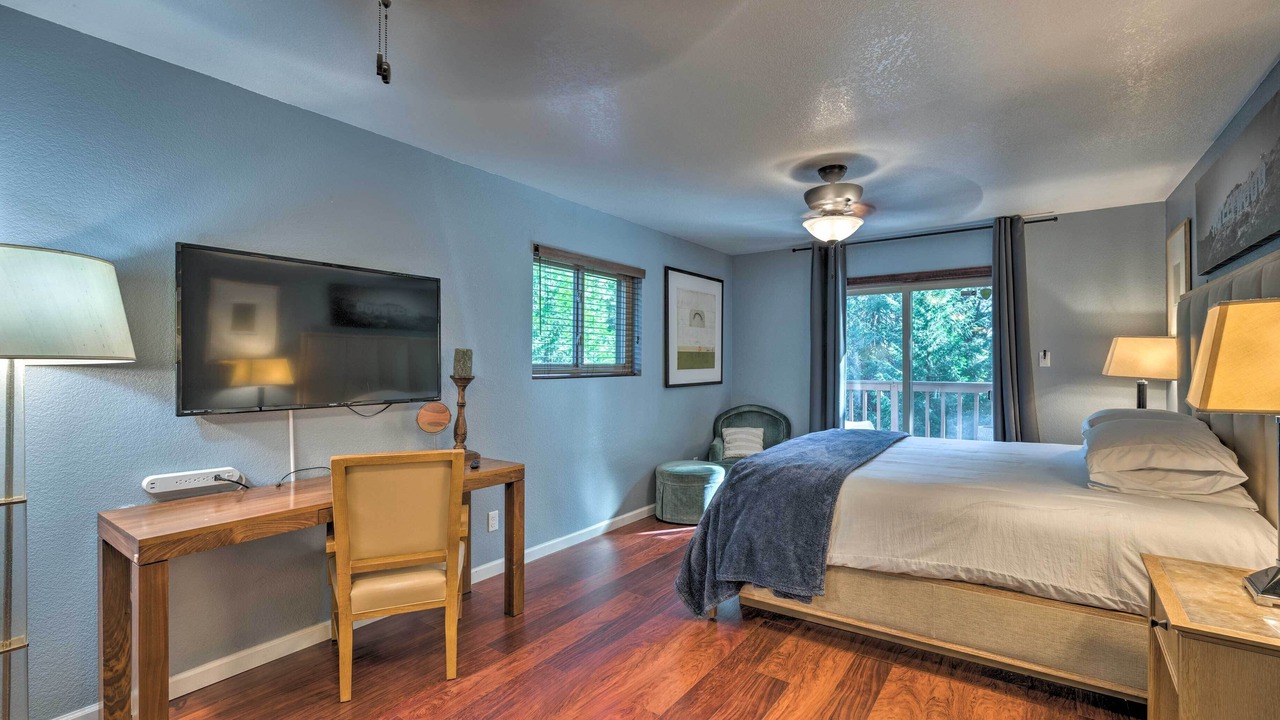 Photo of Bedroom in Glencoe