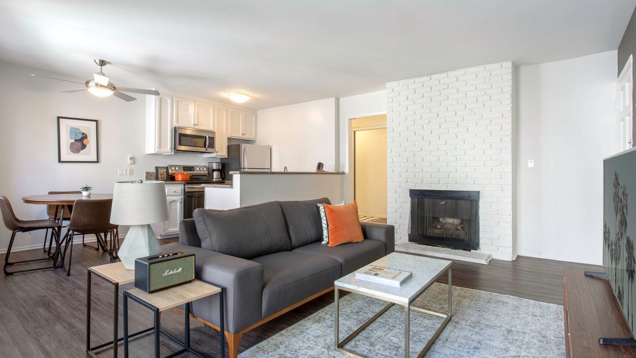 Photo of Livingroom in Westwood