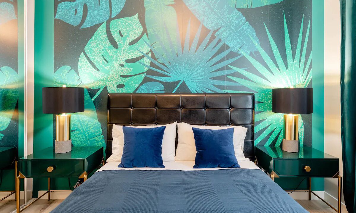 Photo of Bedroom in Racquet Club West