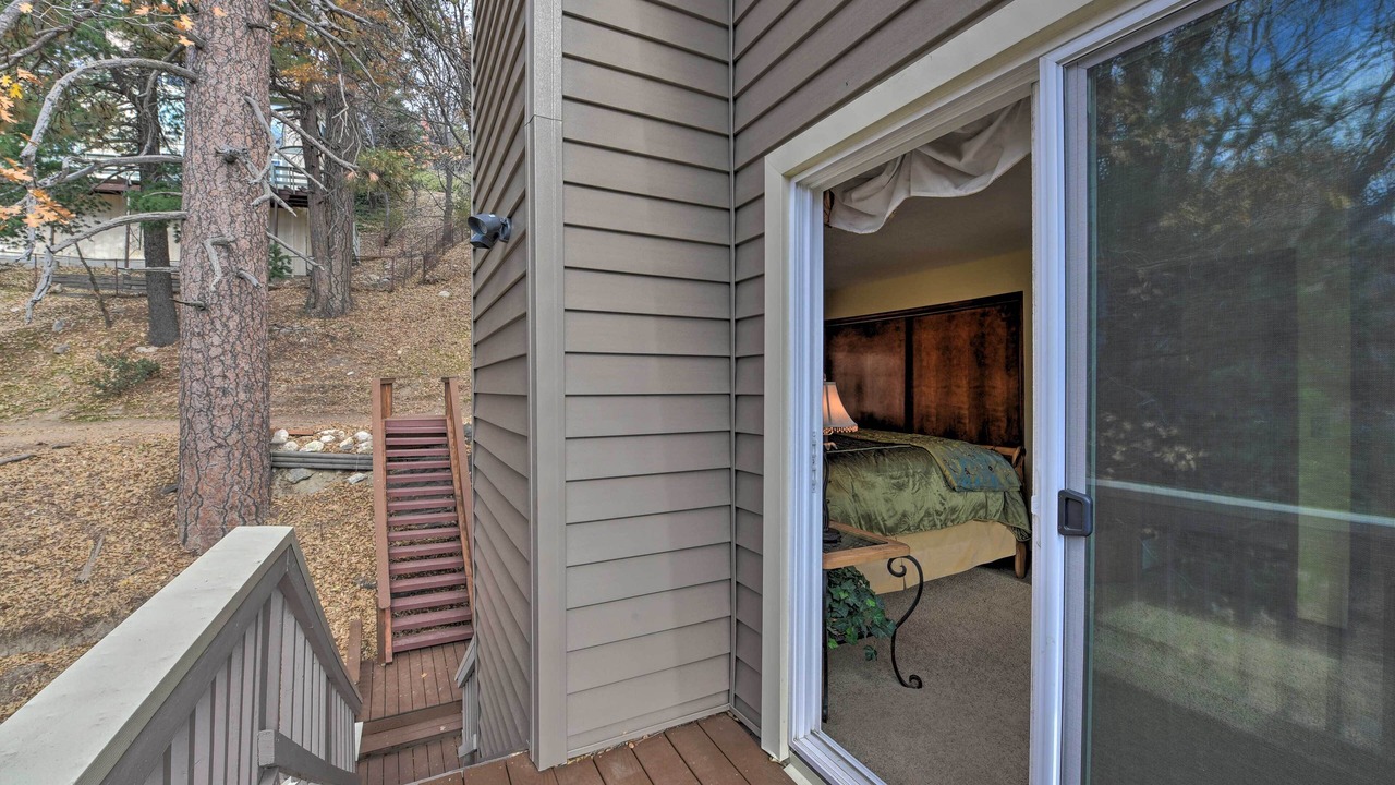 Photo of Patio Balcony in Lake Arrowhead