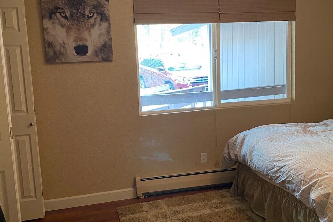 Photo of Bedroom in Country Club Estates