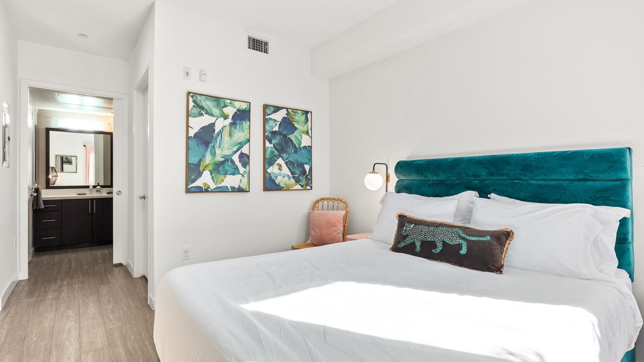 Photo of Bedroom in Carthay Circle