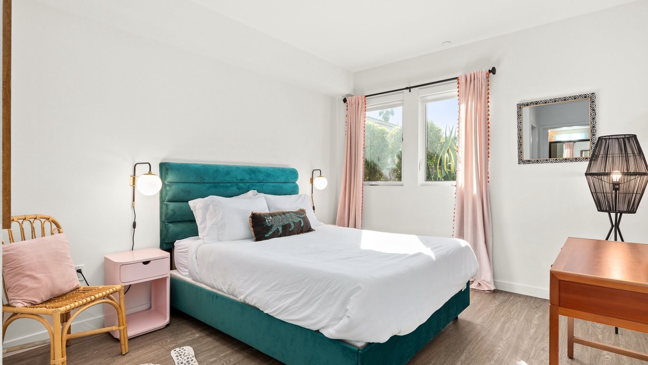 Photo of Bedroom in Carthay Circle