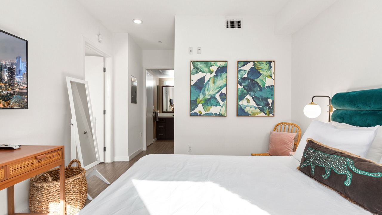 Photo of Bedroom in Carthay Circle