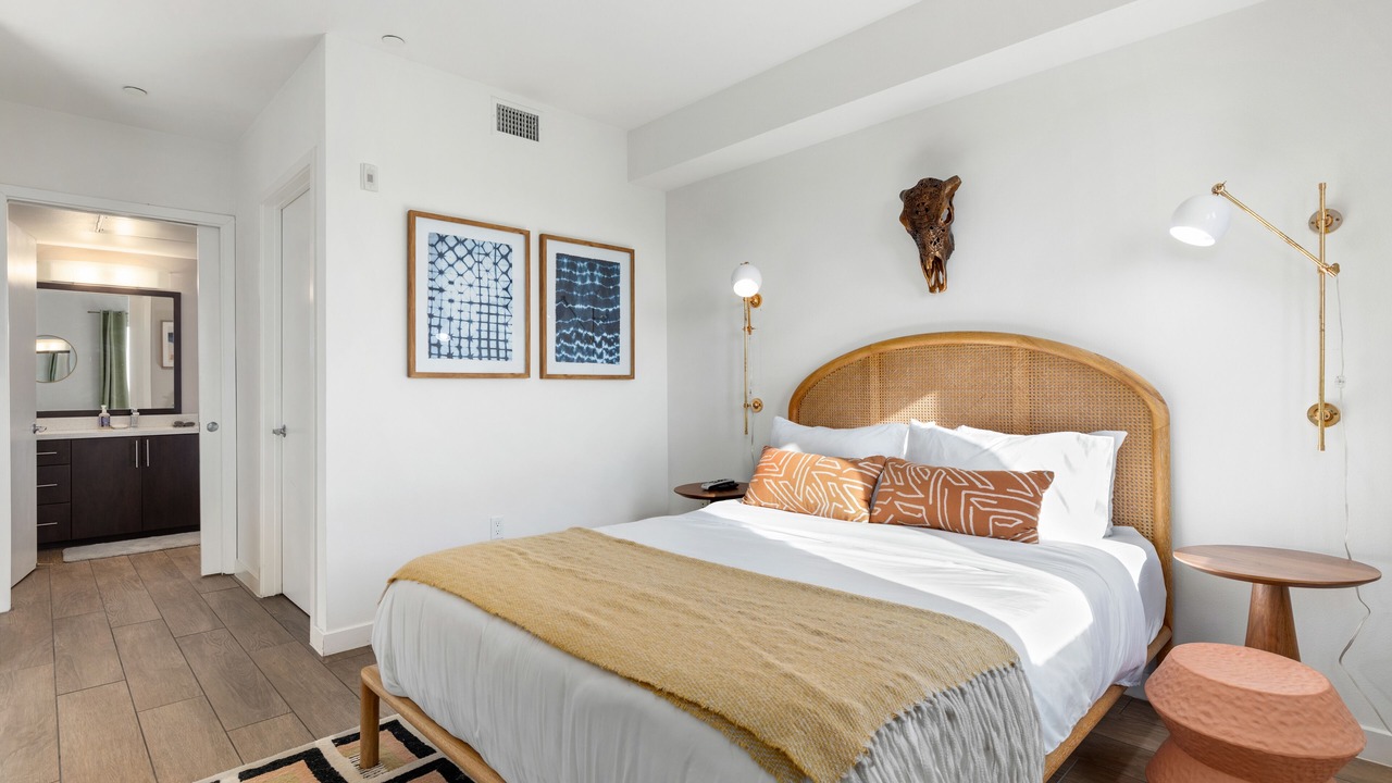 Photo of Bedroom in Carthay Circle