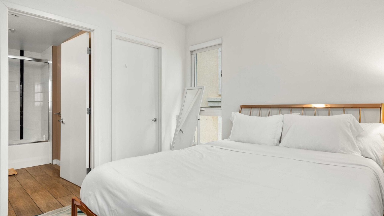 Photo of Bedroom in Carthay Circle