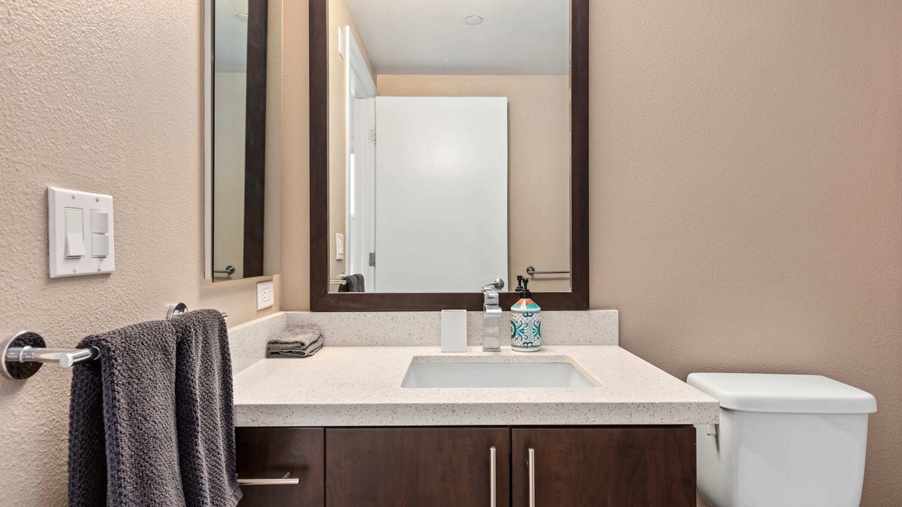 Photo of Bathroom in Carthay Circle