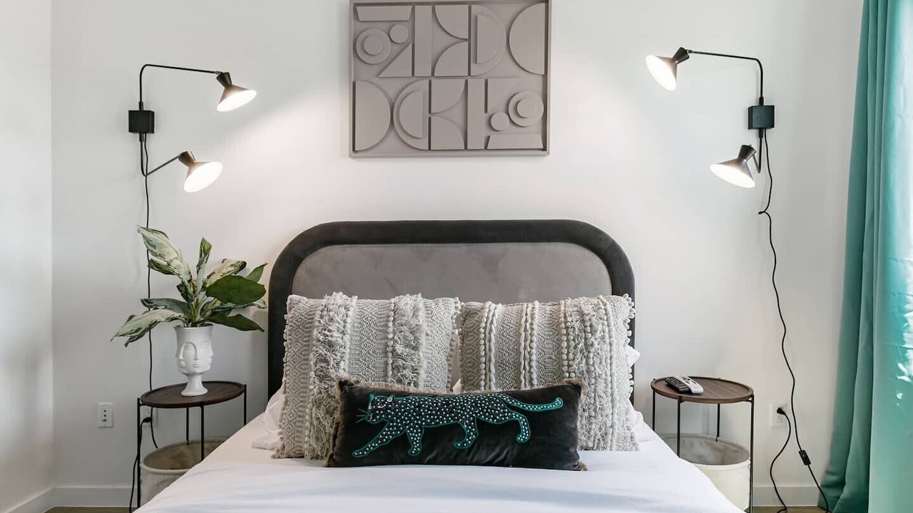 Photo of Bedroom in Carthay Circle