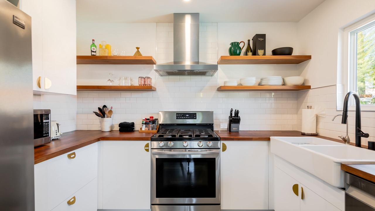 Photo of Kitchen in Desert Park Estates