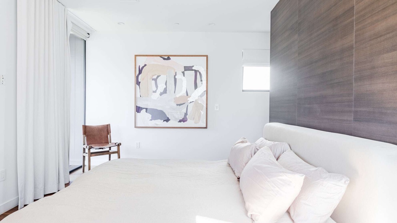 Photo of Bedroom in Beverly Grove