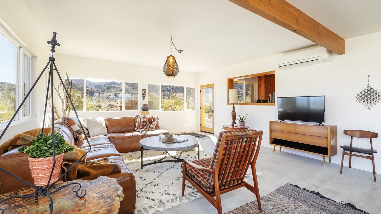 Photo of Livingroom in Panorama Heights