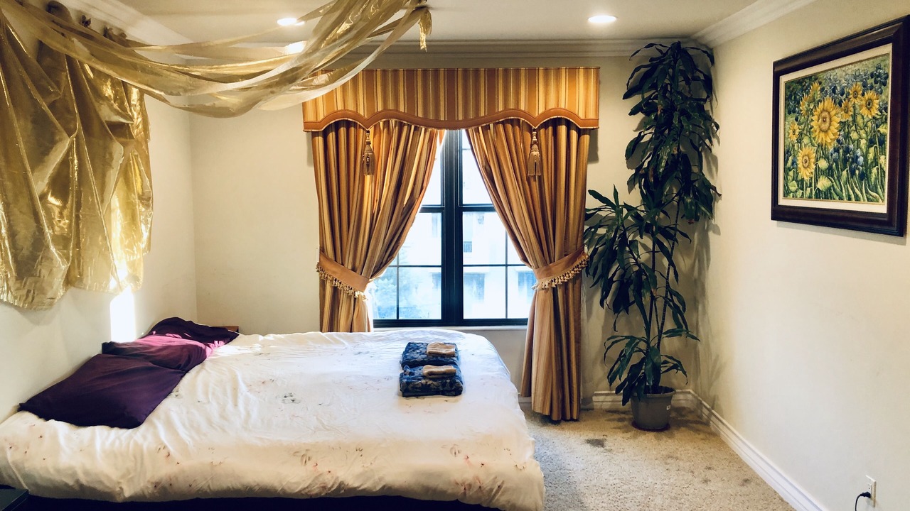 Photo of Bedroom in Studio City