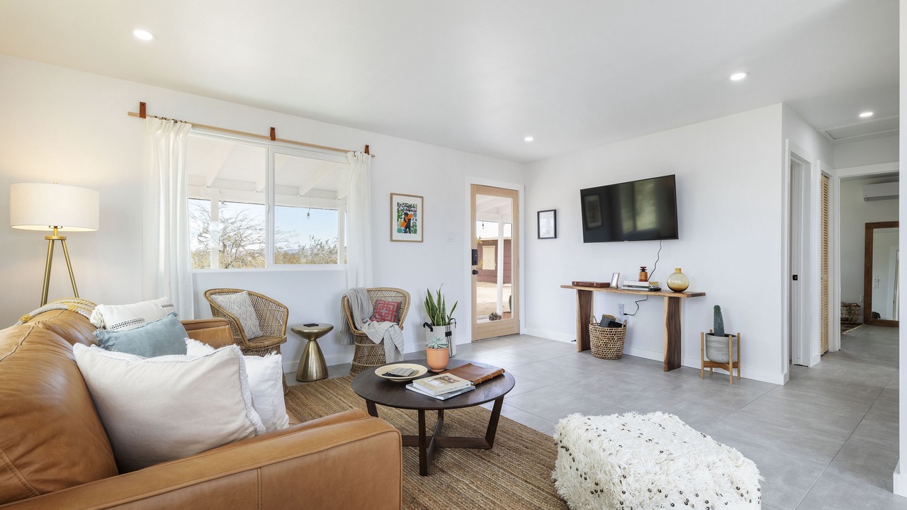 Photo of Livingroom in Landers