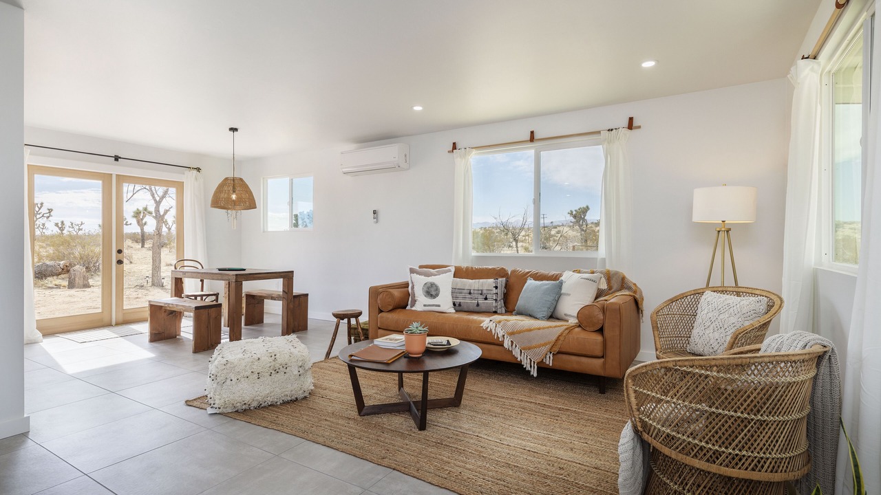 Photo of Livingroom in Landers
