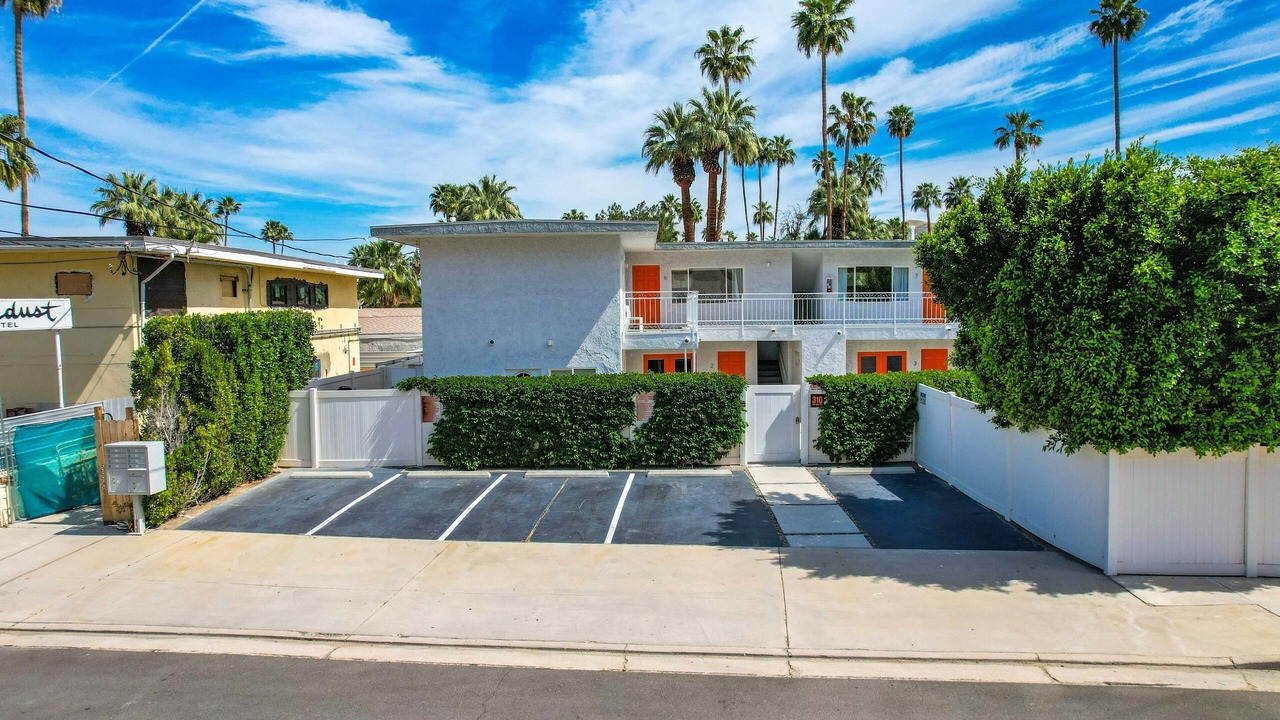 Photo of Outdoor in Tahquitz River Estates