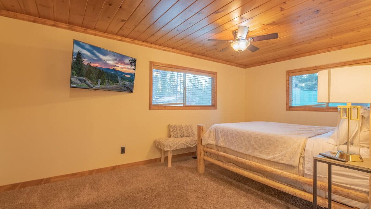 Photo of Bedroom in Big Bear