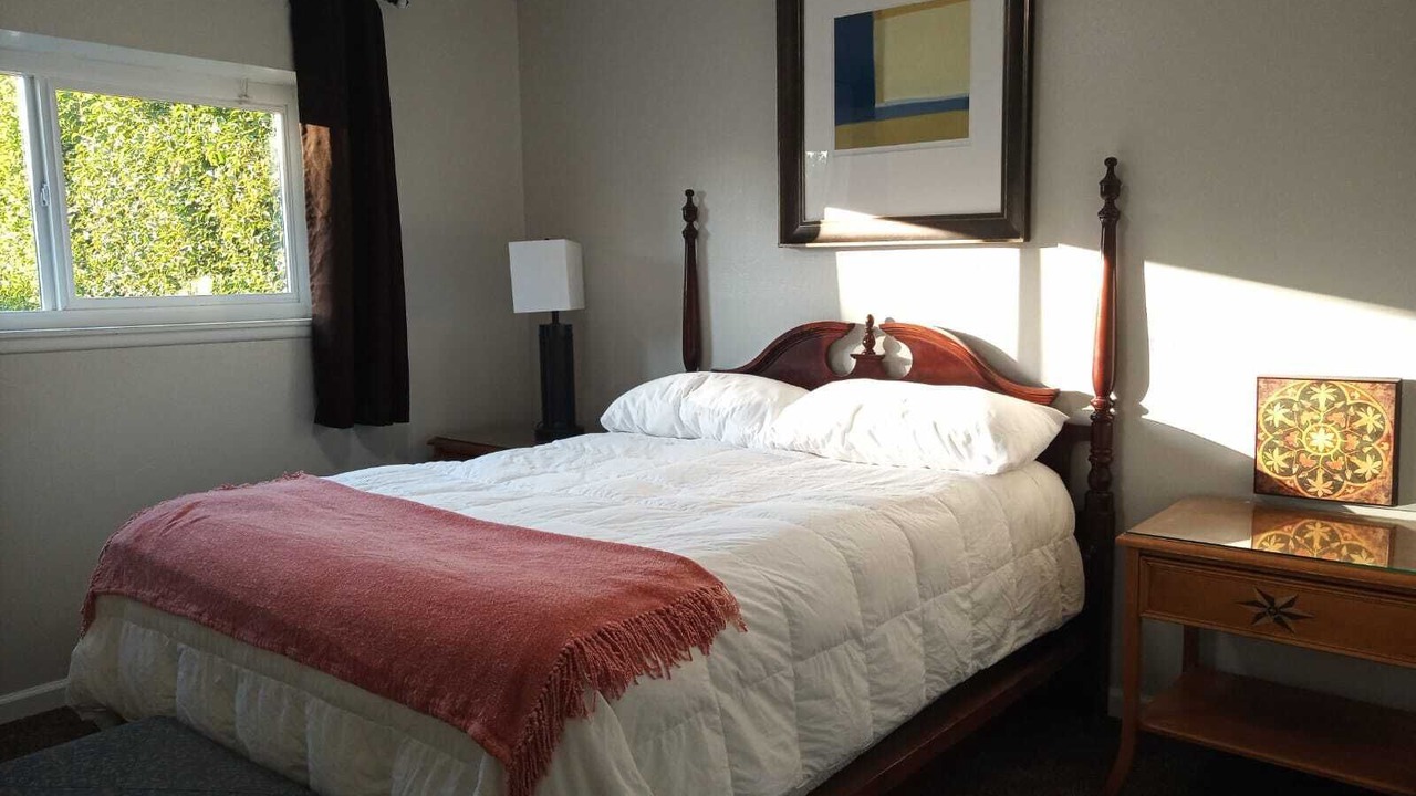 Photo of Bedroom in Raisin