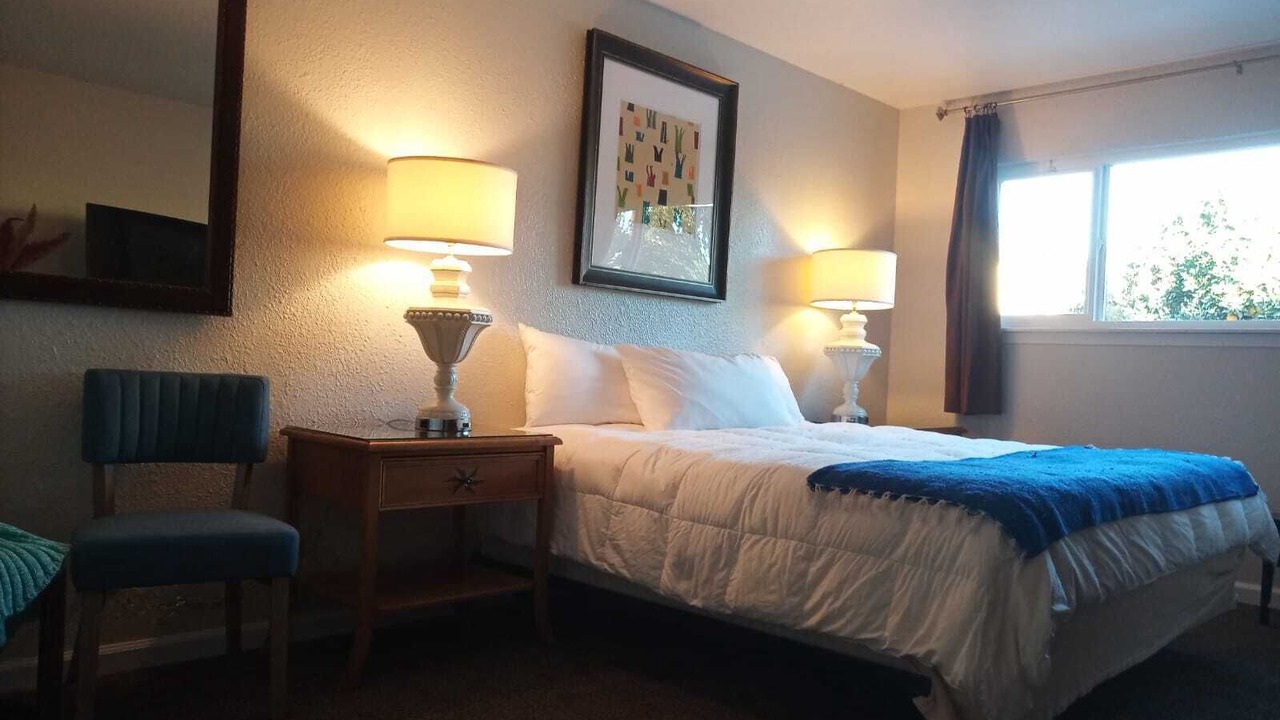 Photo of Bedroom in Raisin