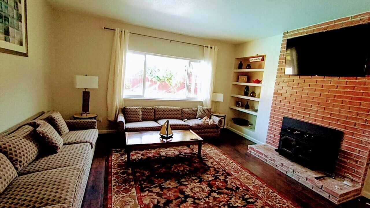 Photo of Livingroom in Raisin