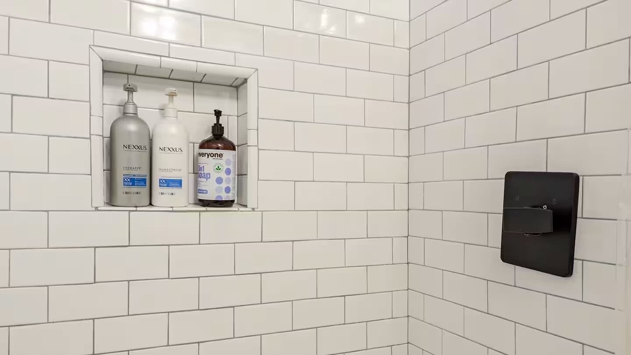 Photo of Bathroom in Pacific - Edison