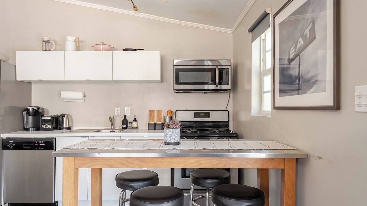 Photo of Kitchen in Pacific - Edison