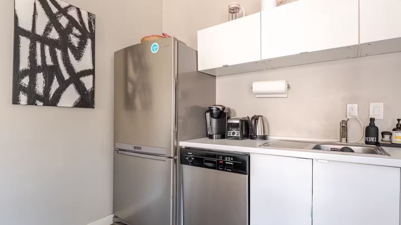 Photo of Kitchen in Pacific - Edison