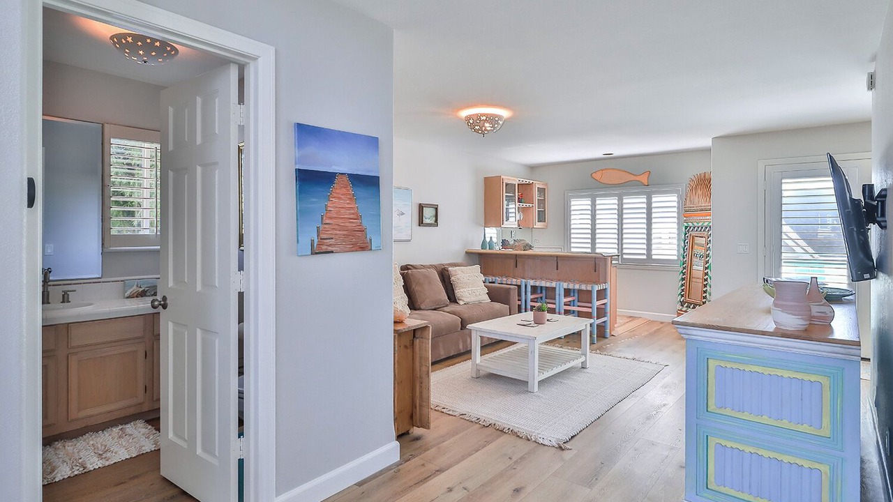 Photo of Bedroom in Pierpont Bay