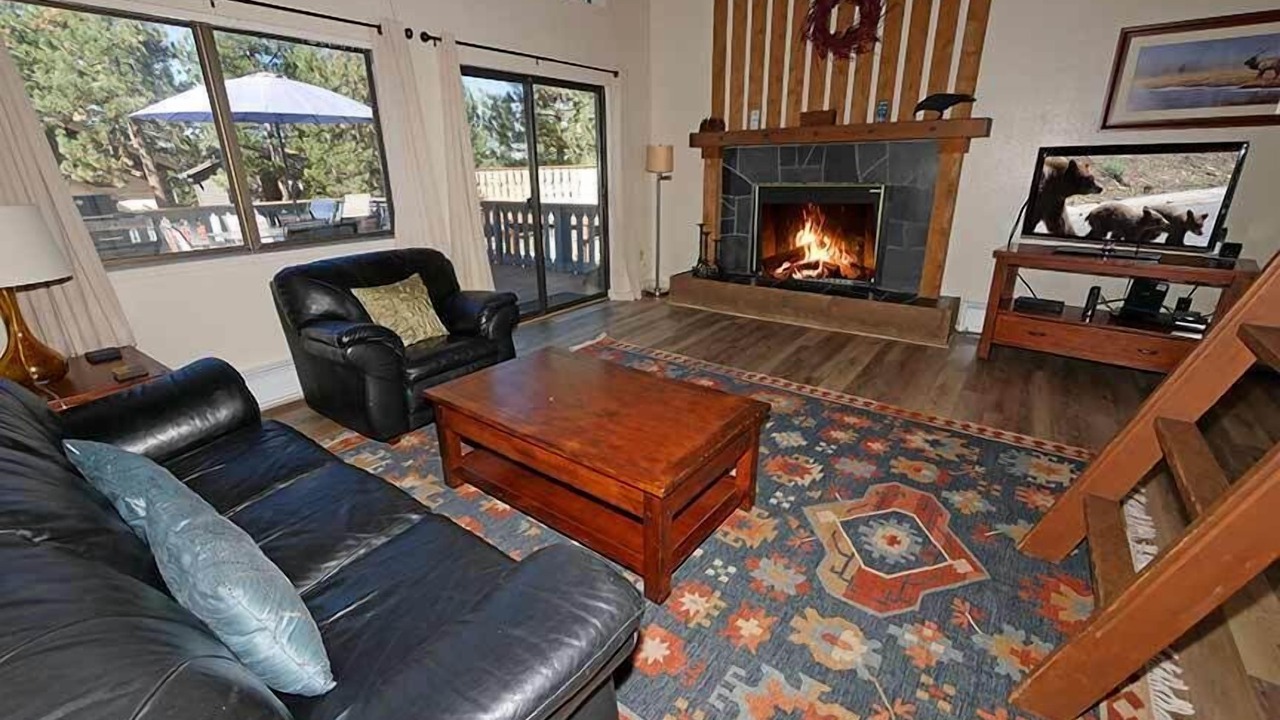 Photo of Livingroom in Tahoe Tyrol