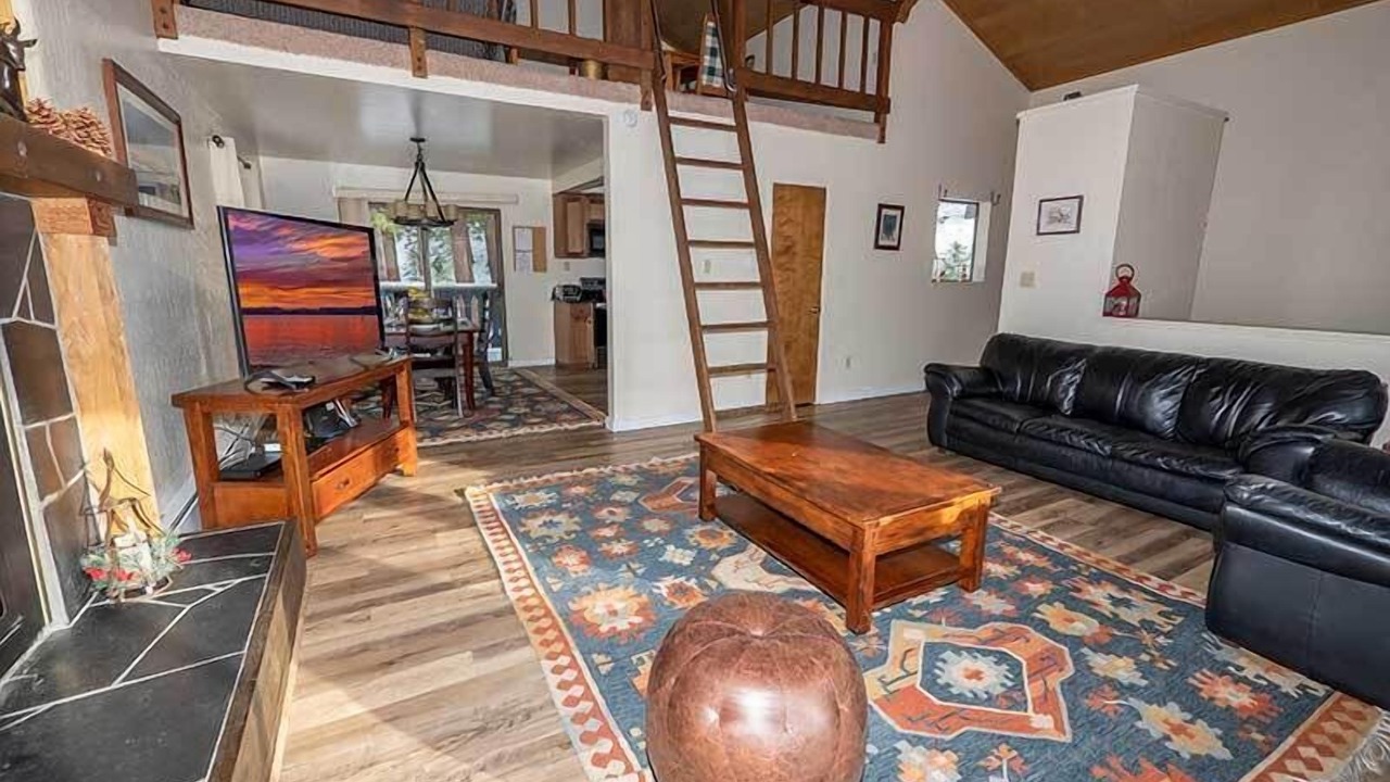 Photo of Livingroom in Tahoe Tyrol