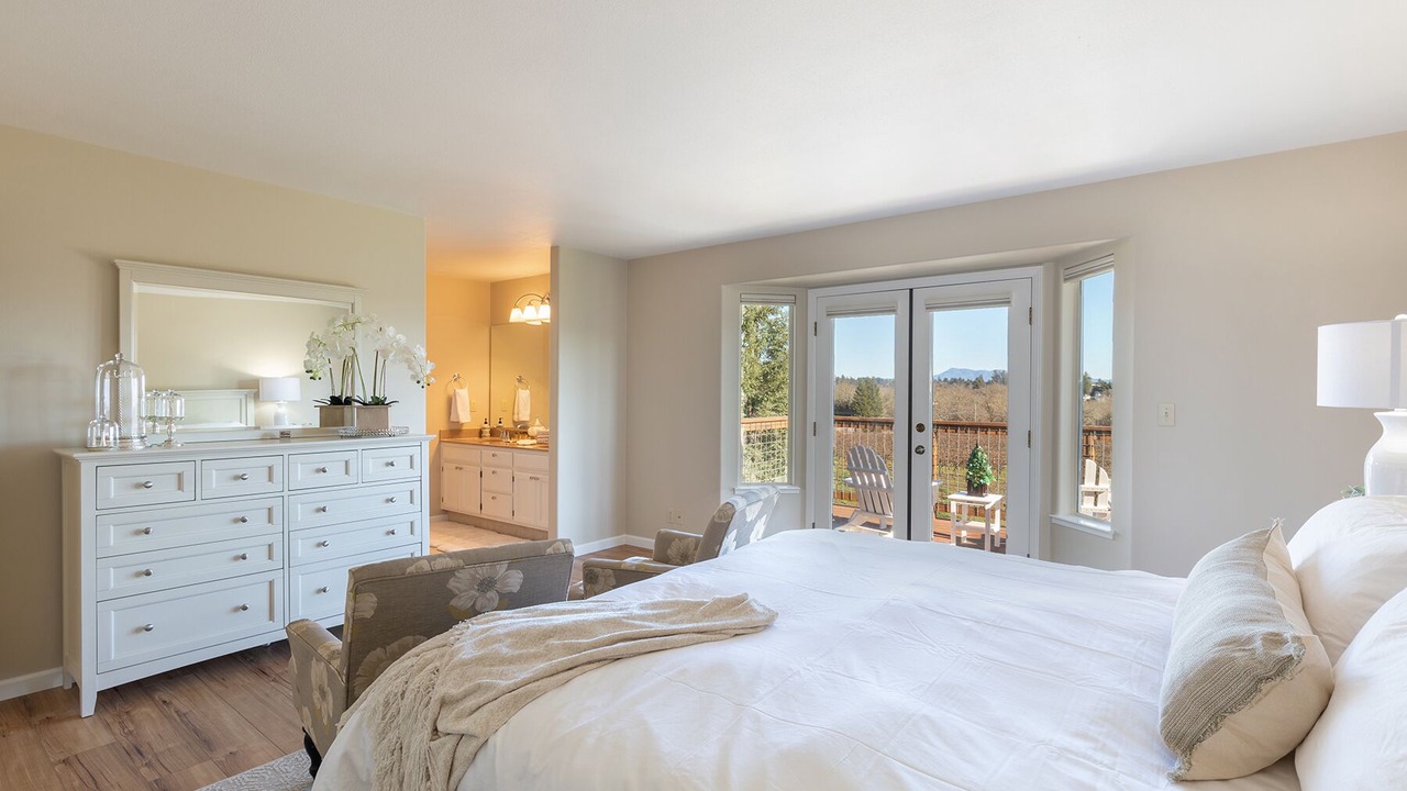 Photo of Bedroom in Graton