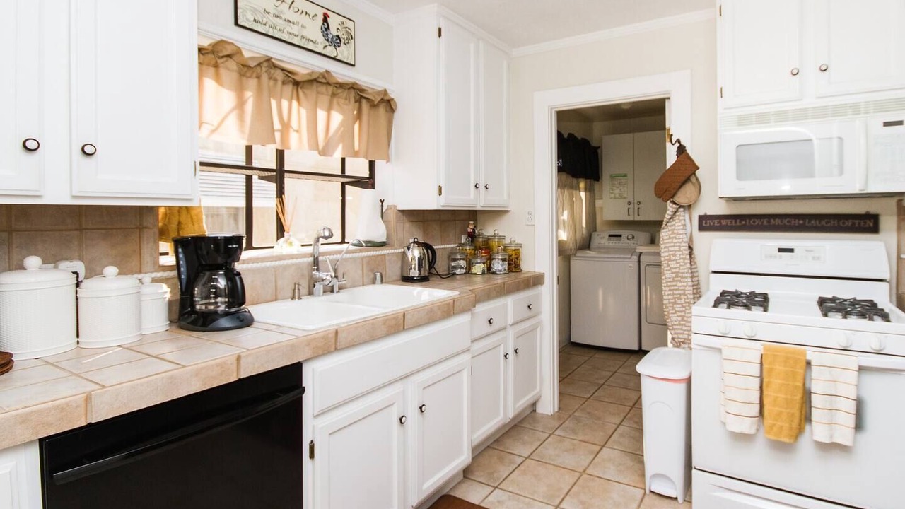 Photo of Kitchen in Anaheim Colony Historic District