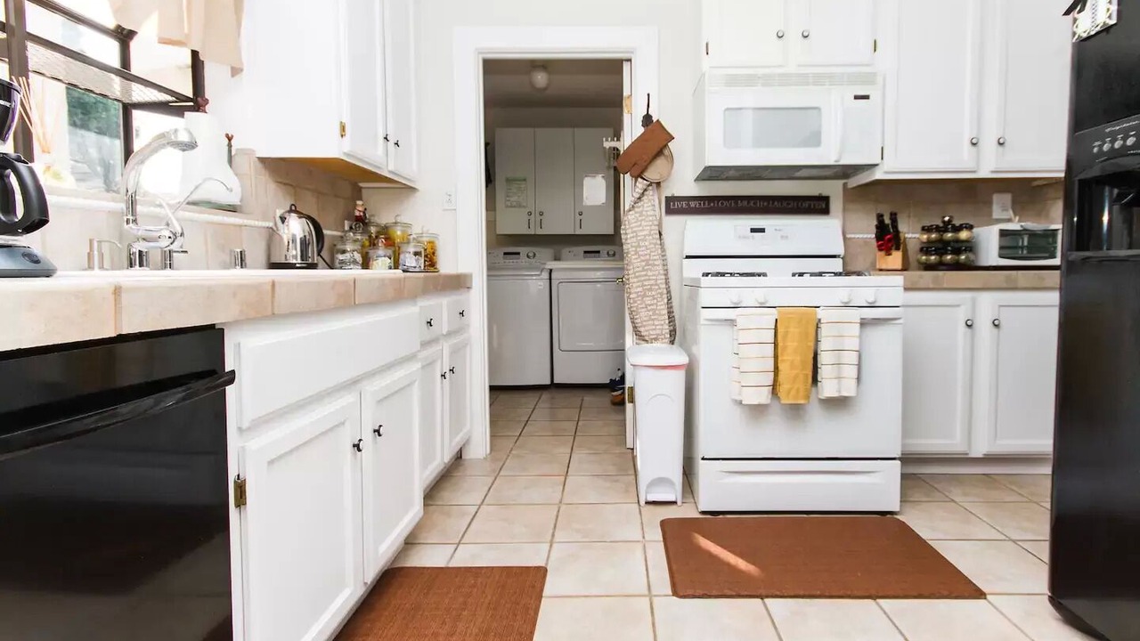 Photo of Kitchen in Anaheim Colony Historic District