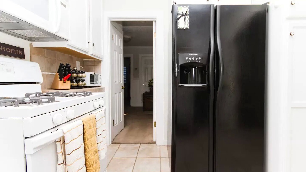 Photo of Kitchen in Anaheim Colony Historic District