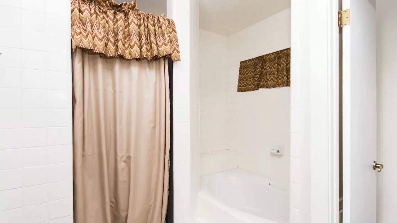 Photo of Bathroom in Anaheim Colony Historic District