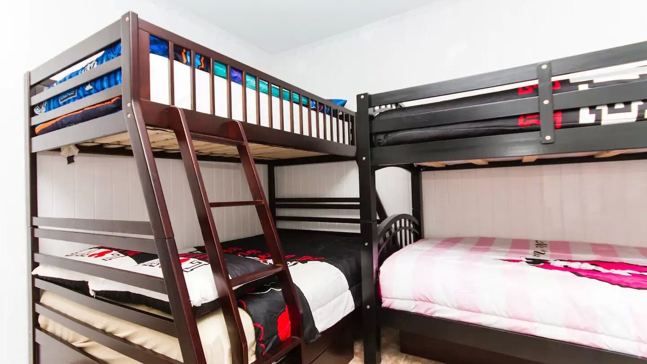Photo of Bedroom in Anaheim Colony Historic District
