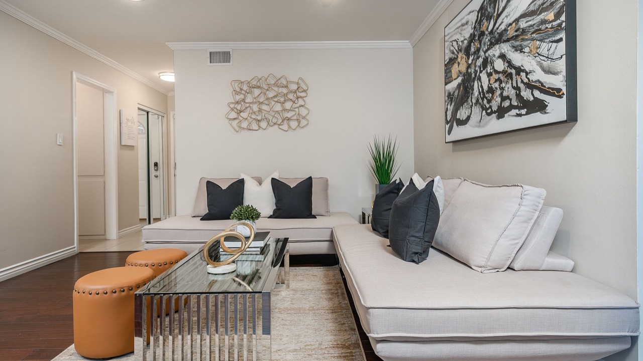 Photo of Livingroom in Lake Balboa