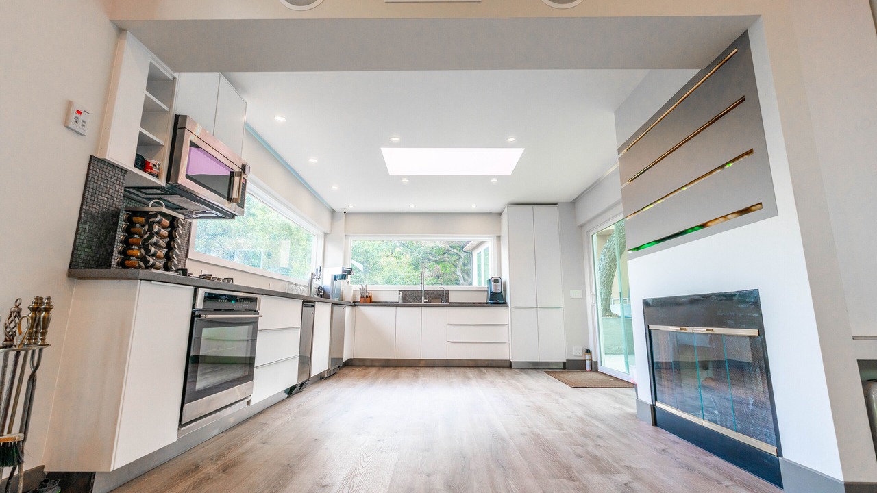 Photo of Kitchen in Los Altos Hills