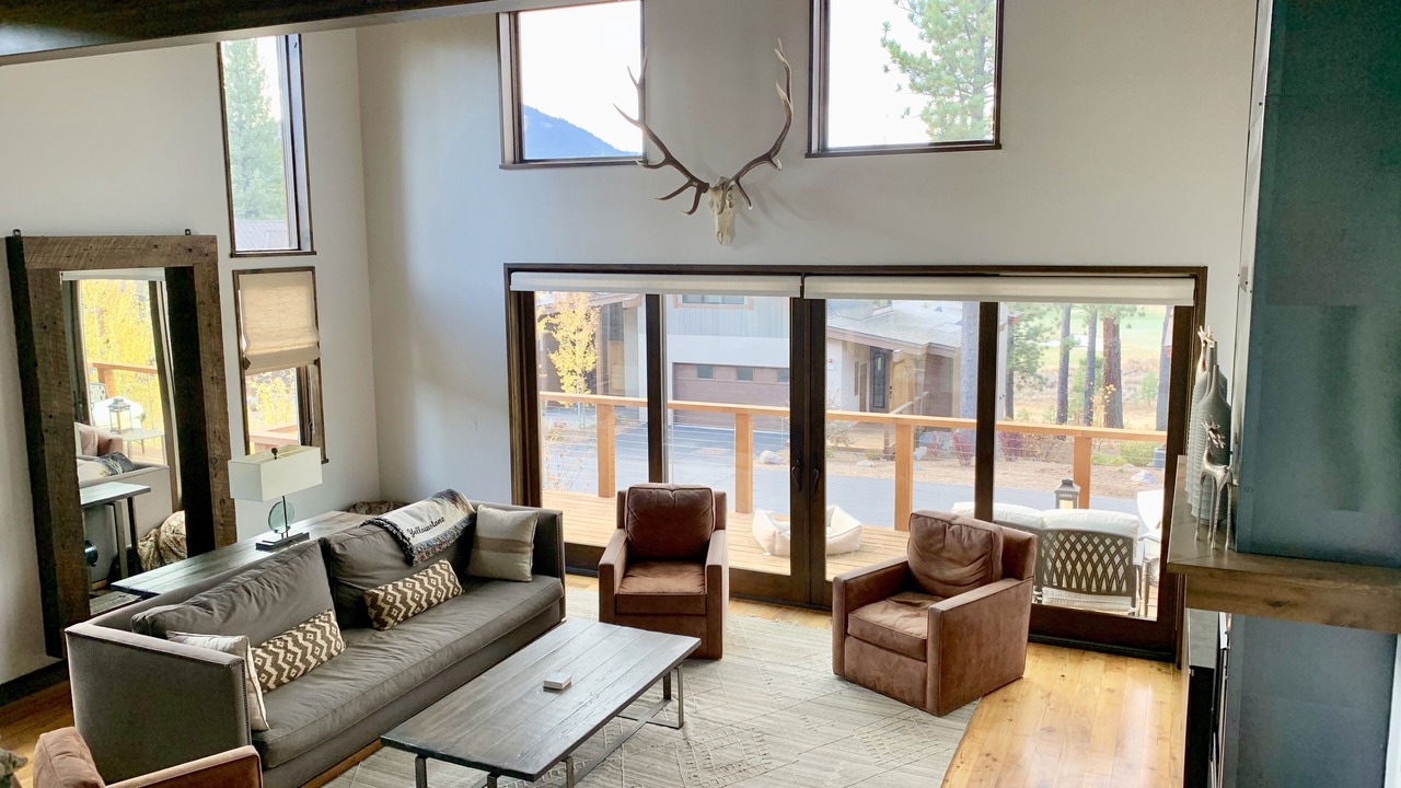 Photo of Livingroom in Ponderosa Palisades
