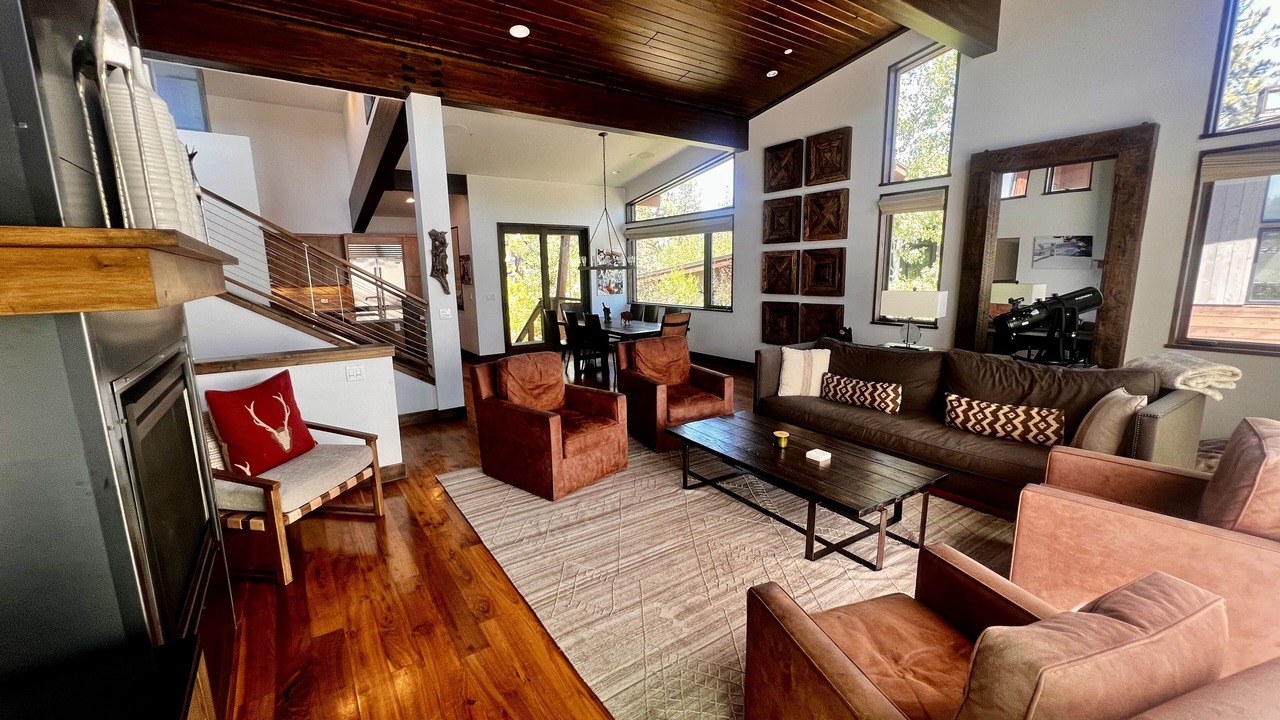 Photo of Livingroom in Ponderosa Palisades