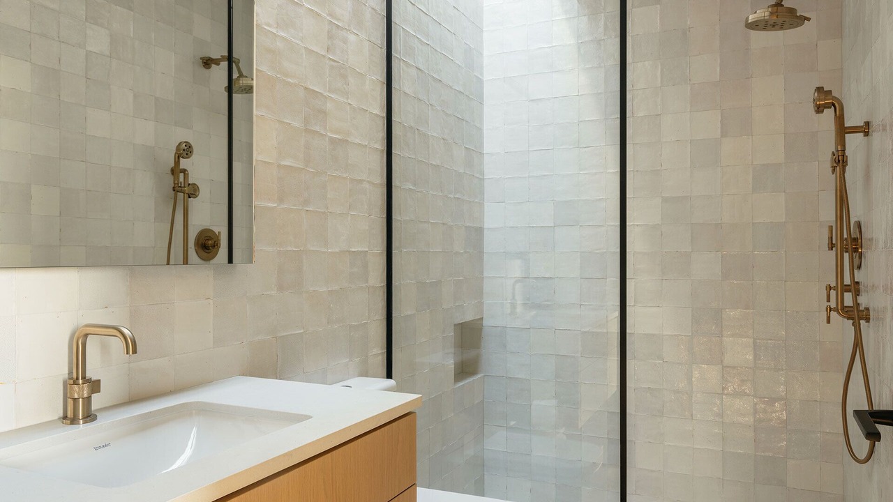 Photo of Bathroom in Magnesia Falls Cove