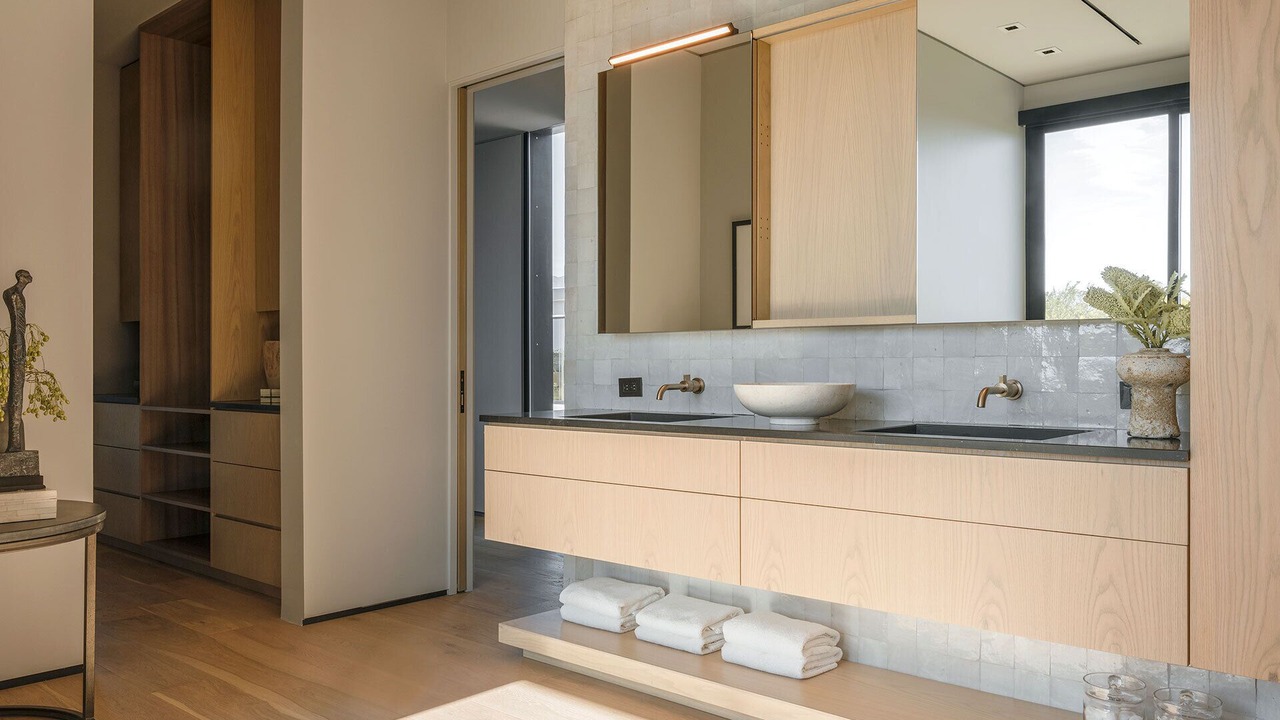Photo of Bathroom in Magnesia Falls Cove
