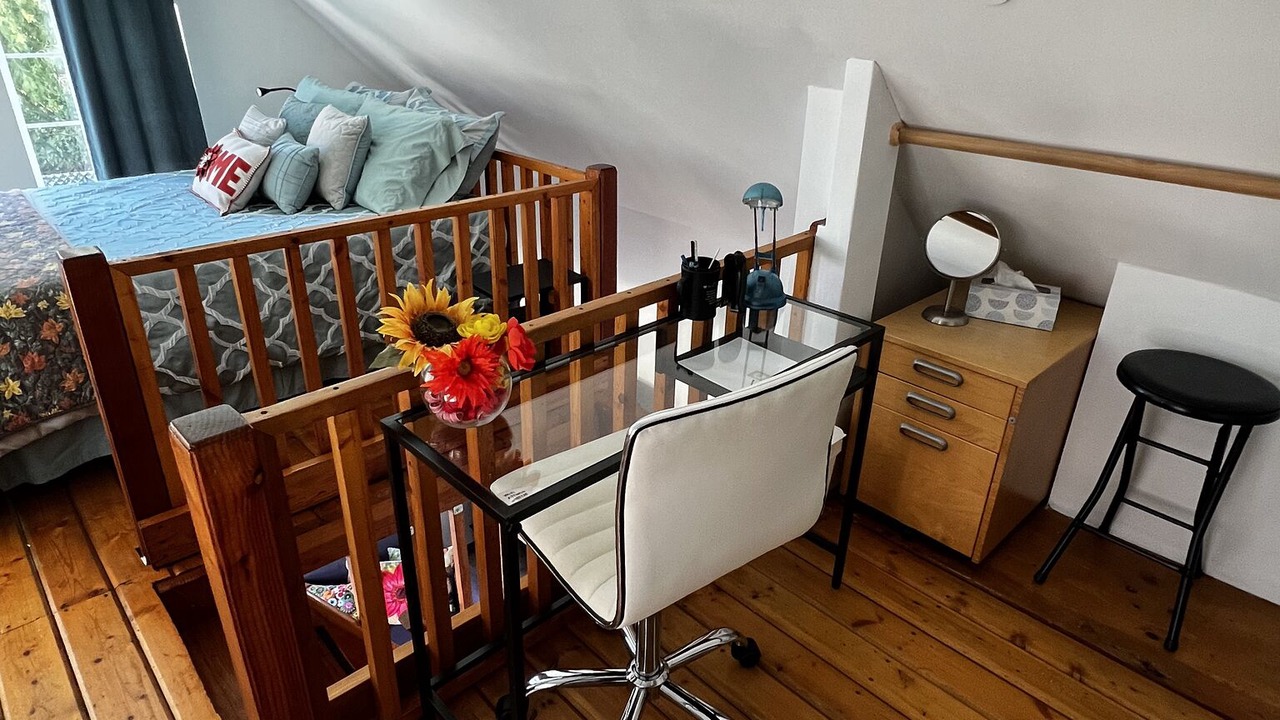 Photo of Bedroom in Burbank