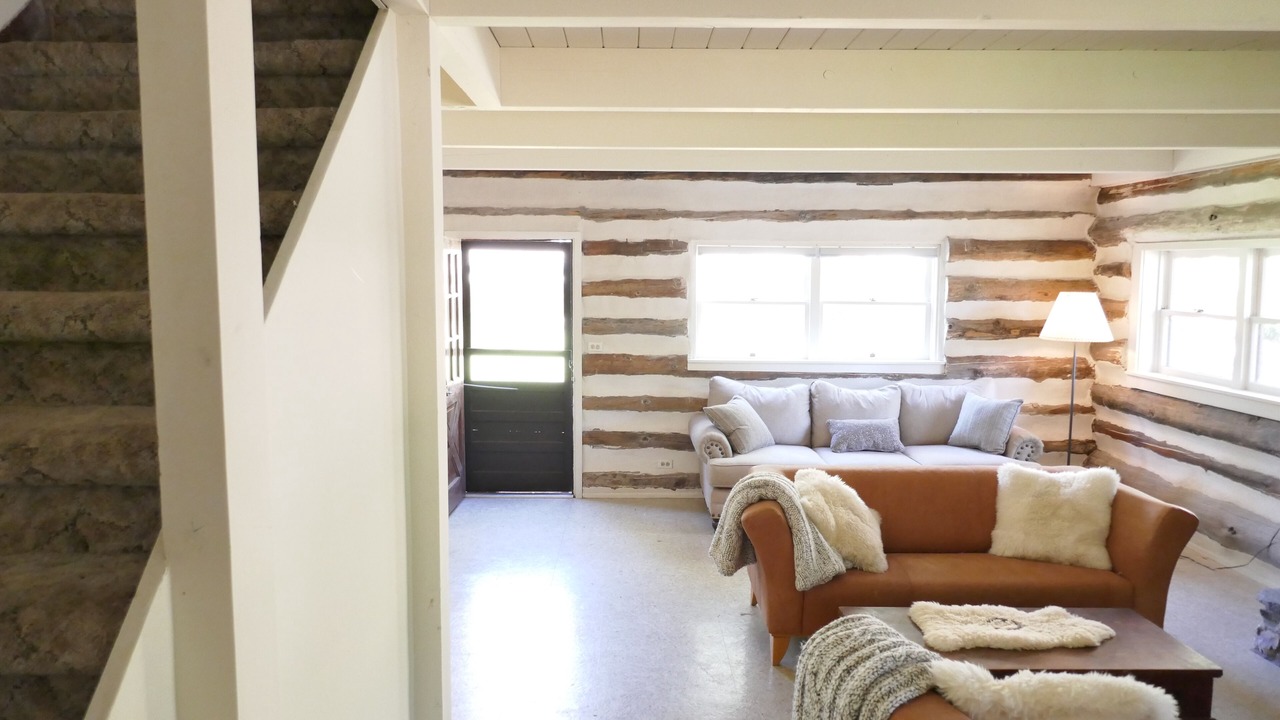 Photo of Livingroom in Kernville
