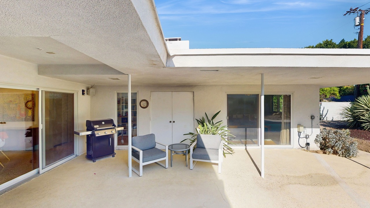 Photo of Patio Balcony in Deep Well Ranch